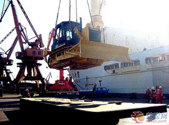 2015工程機械產(chǎn)品進出口貿(mào)易評析:雖小有波瀾 但整體平穩(wěn)